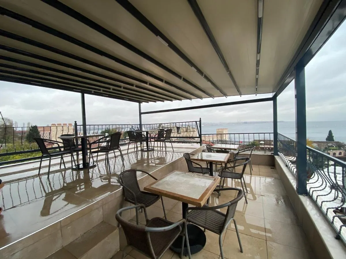 Spinel Hotel - Old City Istanbul