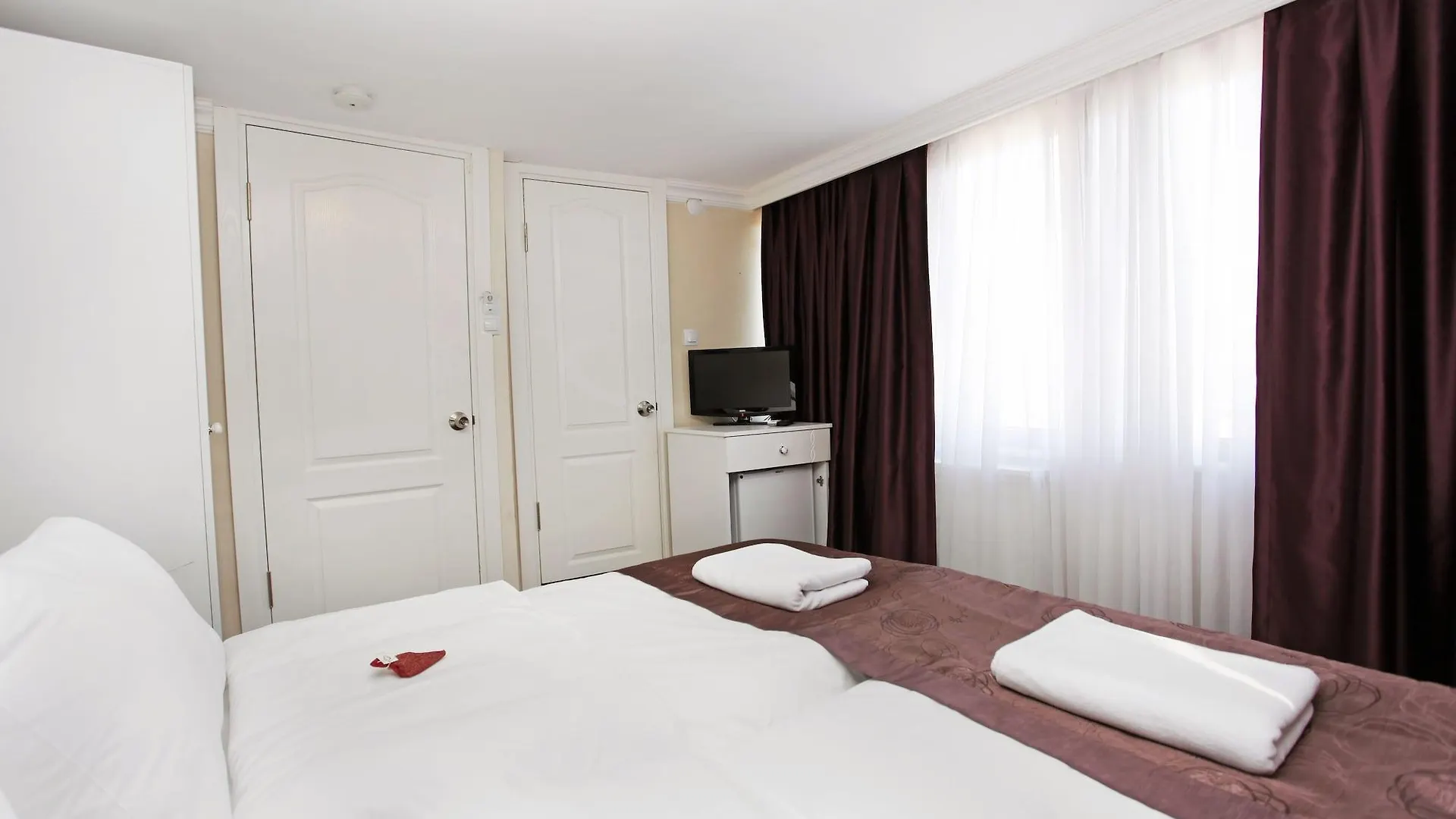 Spinel Hotel - Old City Istanbul