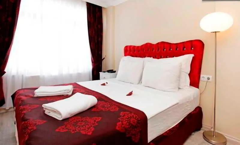 Spinel Hotel - Old City Istanbul 3*,