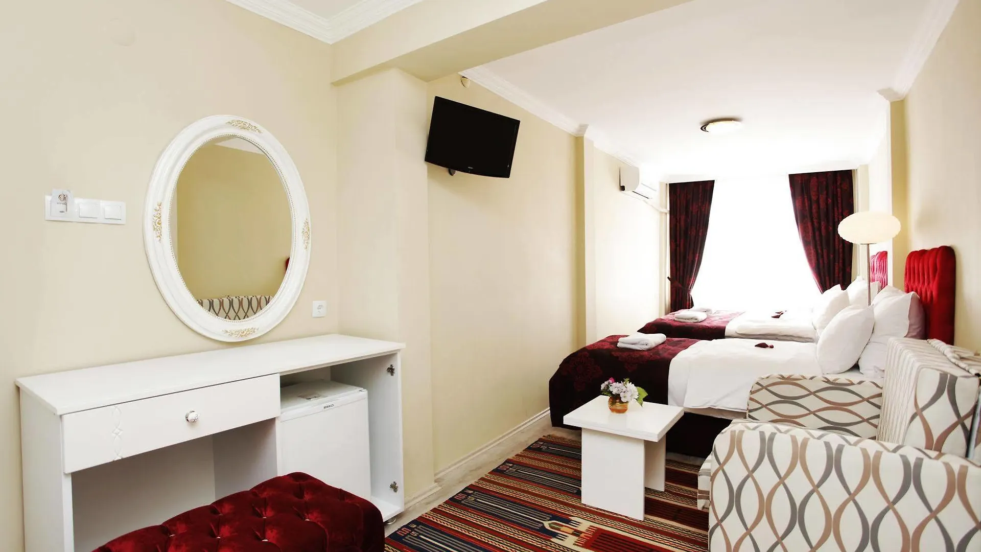 Spinel Hotel - Old City Istanbul 3*,